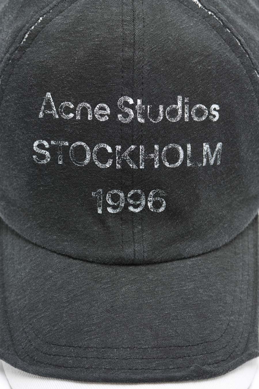 ACNE STUDIOS - BLACK EMBOSSED LOGO CAP  - LE LABO STORE