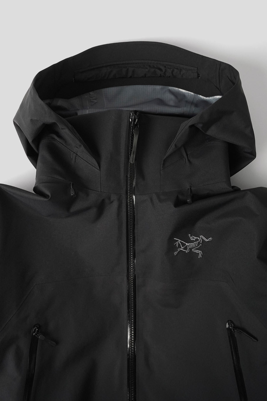Arc'teryx - BLACK BETA AR JACKET - LE LABO STORE