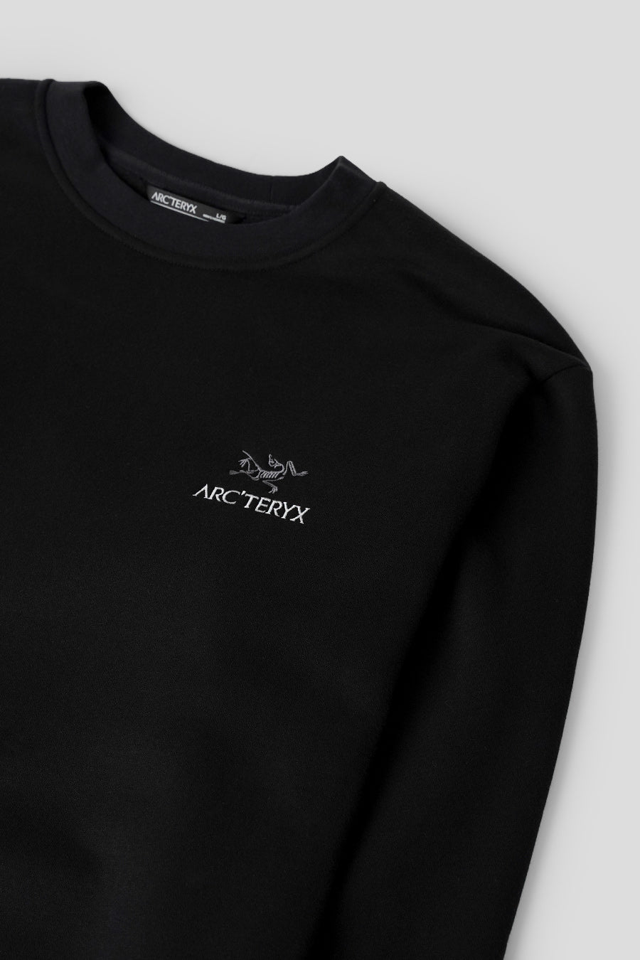 Arc'teryx - CREWNECK POLAIRE EMBLEME NOIR - LE LABO STORE