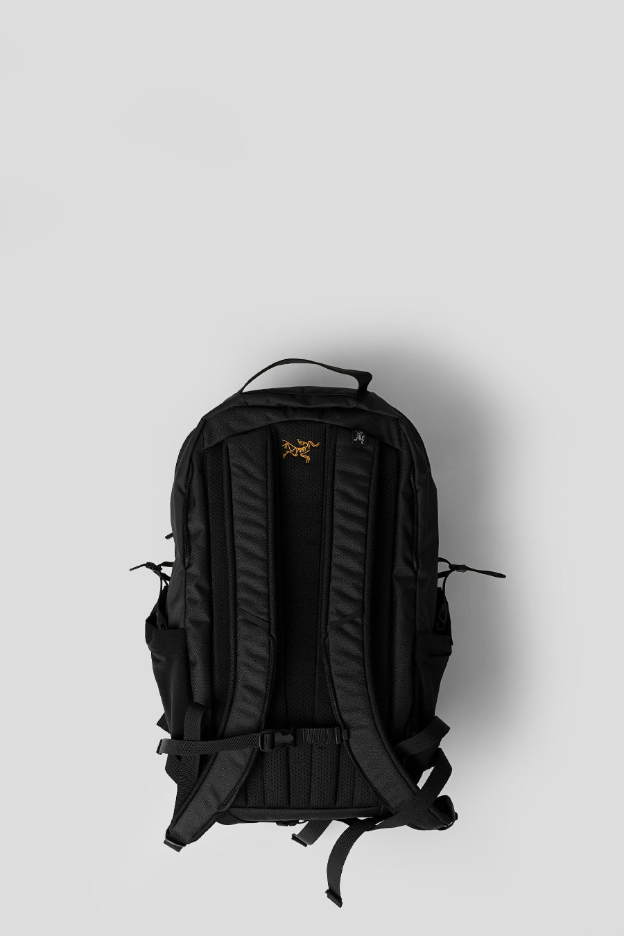 Arc'teryx - SAC À DOS MANTIS 26 NOIR - LE LABO STORE
