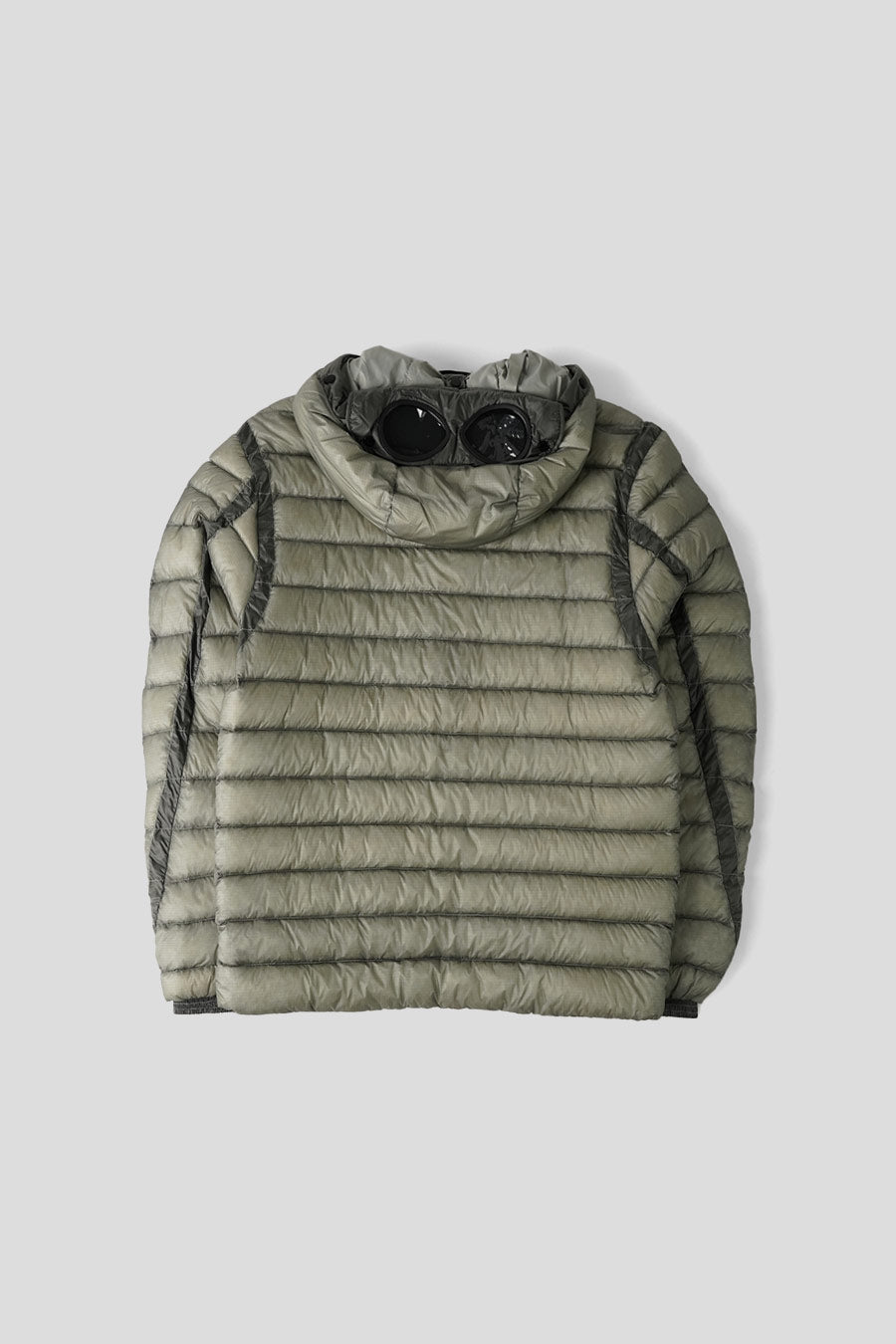 CP COMPANY - DOUDOUNE D.D. SHELL GOGGLE CHEST POCKET GRISE - LE LABO STORE