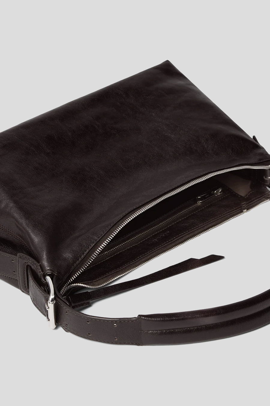 LEMAIRE - SAC BELTED BAGUETTE CHOCOLAT FONCÉ - LE LABO STORE
