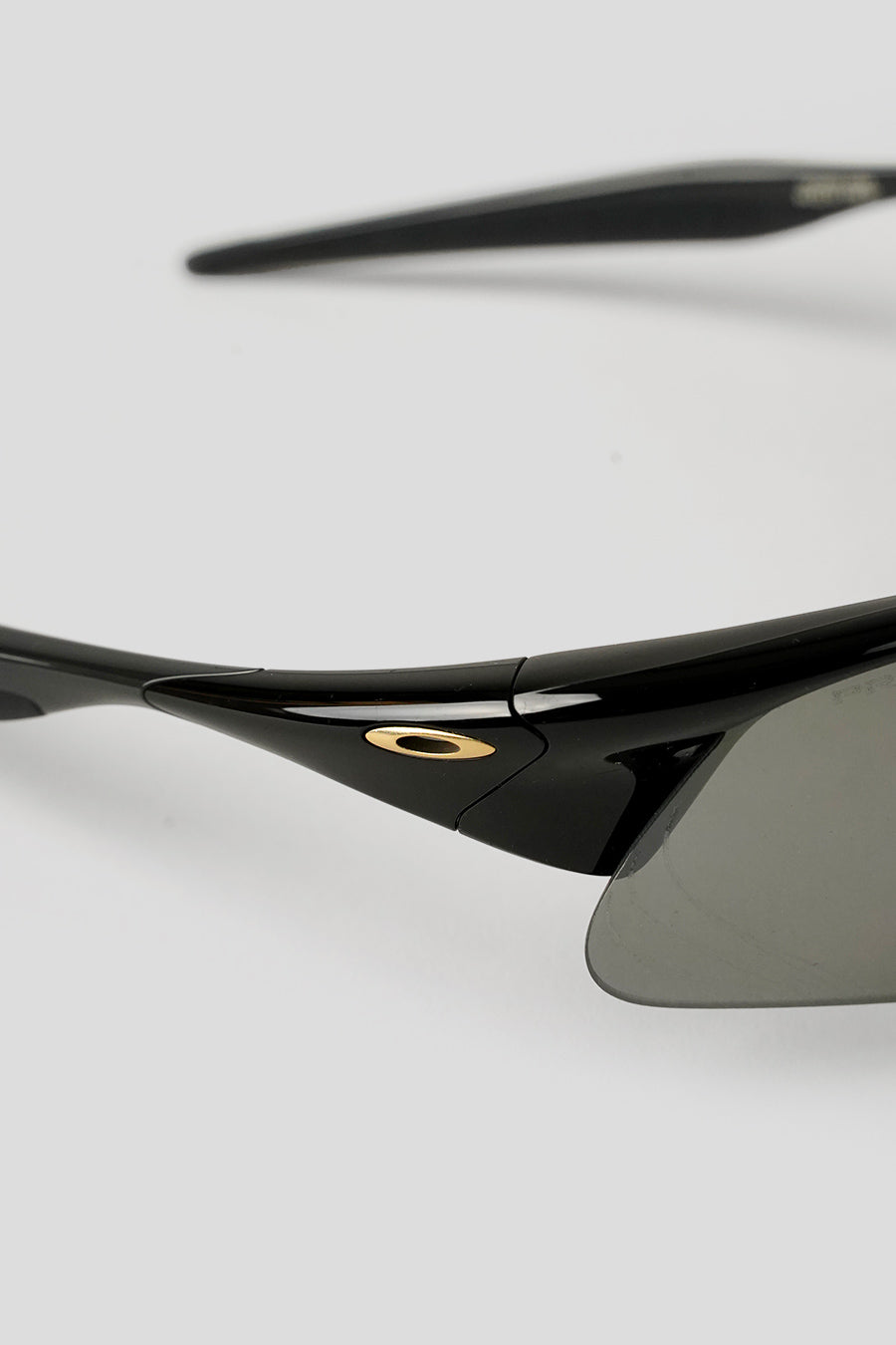 OAKLEY - LUNETTES SUTURE JACKET POLISHED BLACK ET PRIZM BLACK POLAR - LE LABO STORE