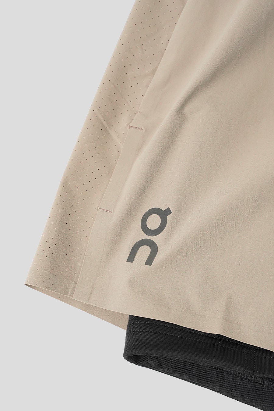 ON - CENDER AND BLACK 5
