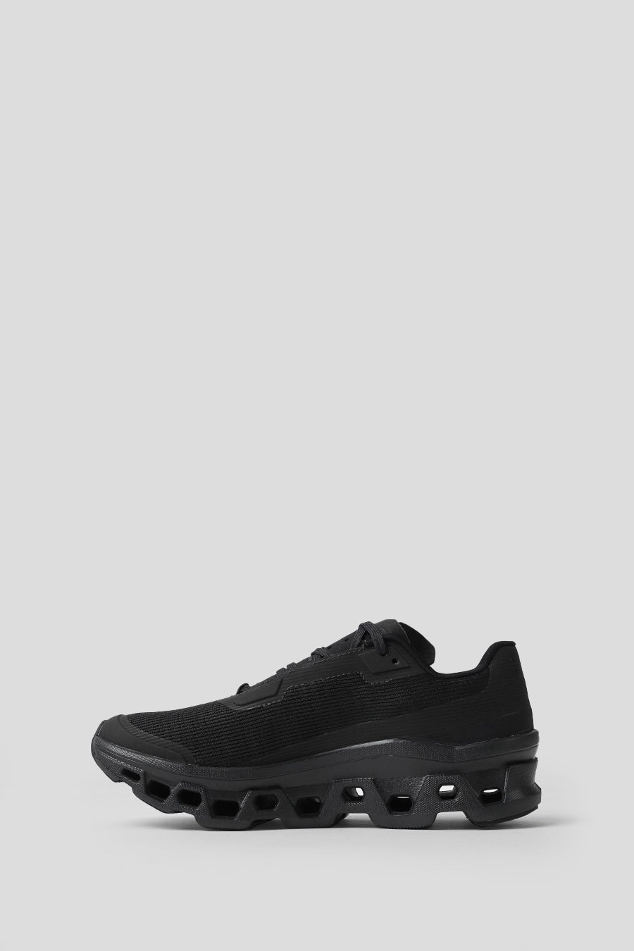 ON - SNEAKERS CLOUDMONSTER VOID W BLACK - LE LABO STORE