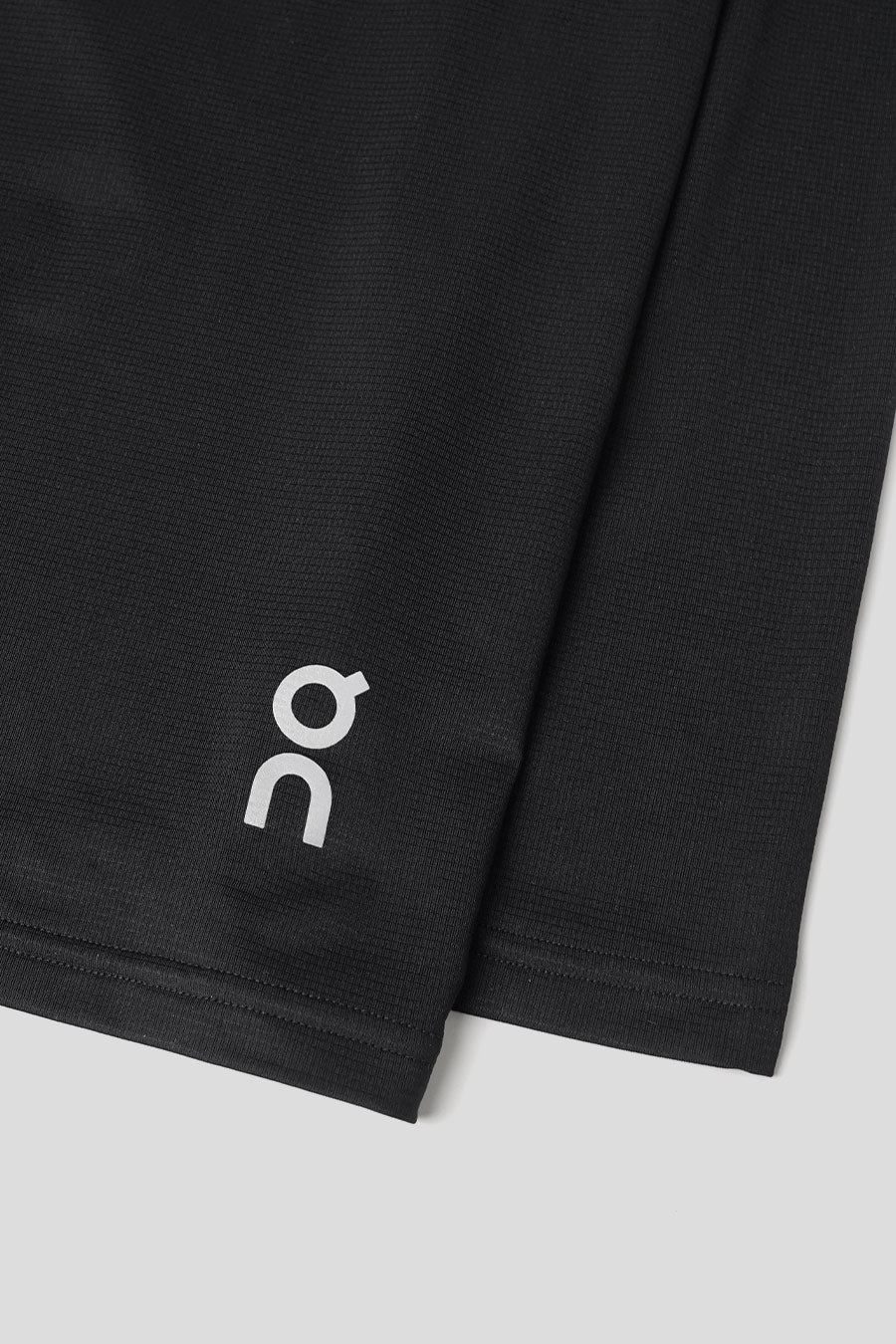 ON - T-SHIRT MANCHES LONGUES NOIR - LE LABO STORE