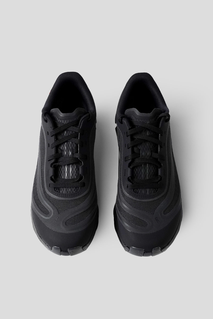 ON - SNEAKERS CLOUDFLOW 5 AD BLACK ET MAGNET - LE LABO STORE