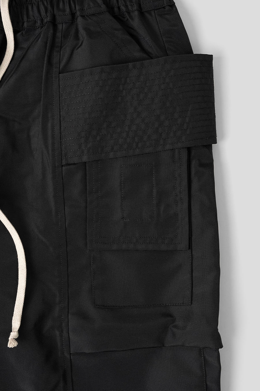 RICK OWENS DRKSHDW - SHORT CREATCH CARGO PODS NOIR - LE LABO STORE