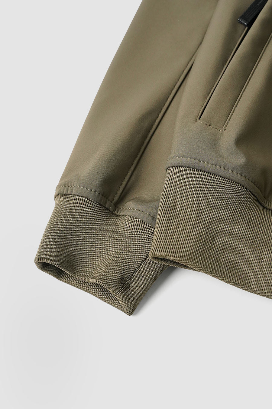 Stone Island - VESTE LIGHT SOFT SHELL-R E.DYE TECHNOLOGY VERT MILITAIRE - LE LABO STORE
