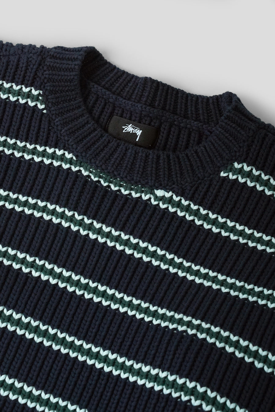 Stussy - CREWNECK STRIPE BLEU MARINE ET BLANC - LE LABO STORE