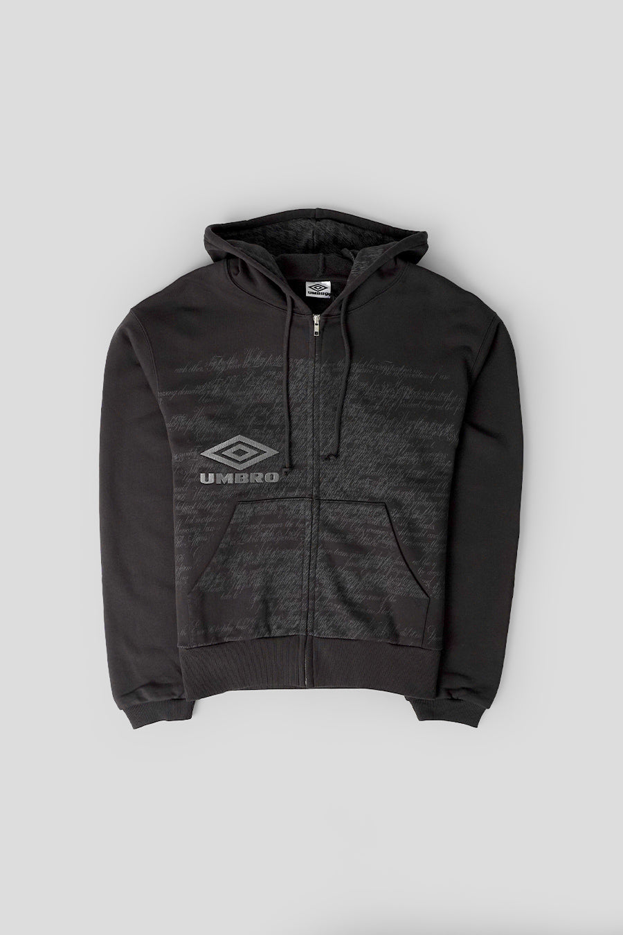 Umbro - HOODIE COMPACT MASKED ZIP NOIR DÉLAVÉ - LE LABO STORE